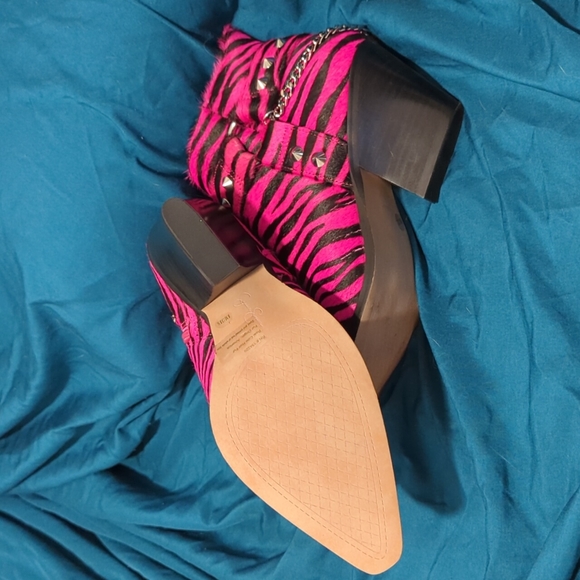NWOT Jessica Simpson cow-hide black & pink zebra boots - Picture 4 of 5